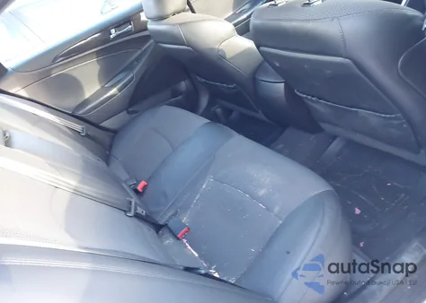 2014 Hyundai Sonata Se z USA, uszkodzony, nr VIN 5NPEC4ACXEH841489